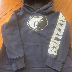 Boy’s Memphis Grizzlies hooded sweatshirt